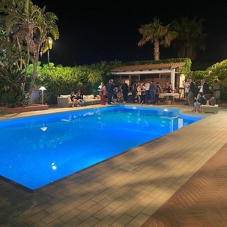 Villa Seven Palms Ізола-делле-Фемміне Екстер'єр фото